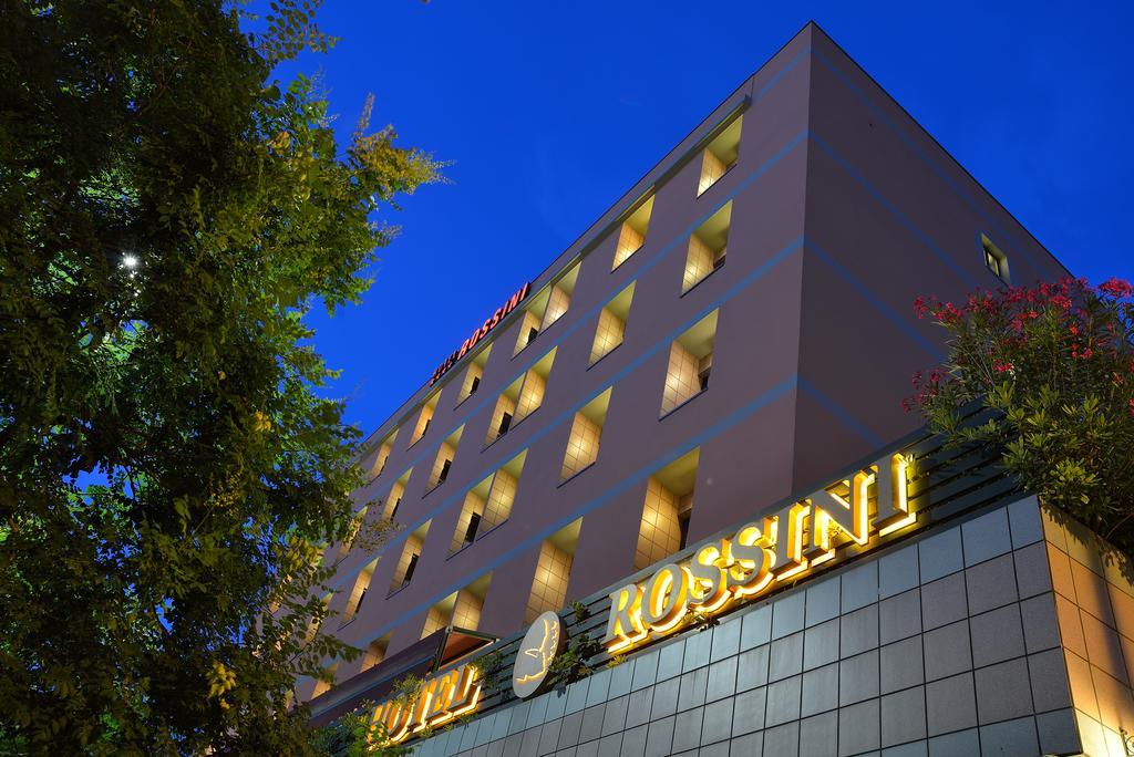 Hotel Rossini Pesaro Zewnętrze zdjęcie